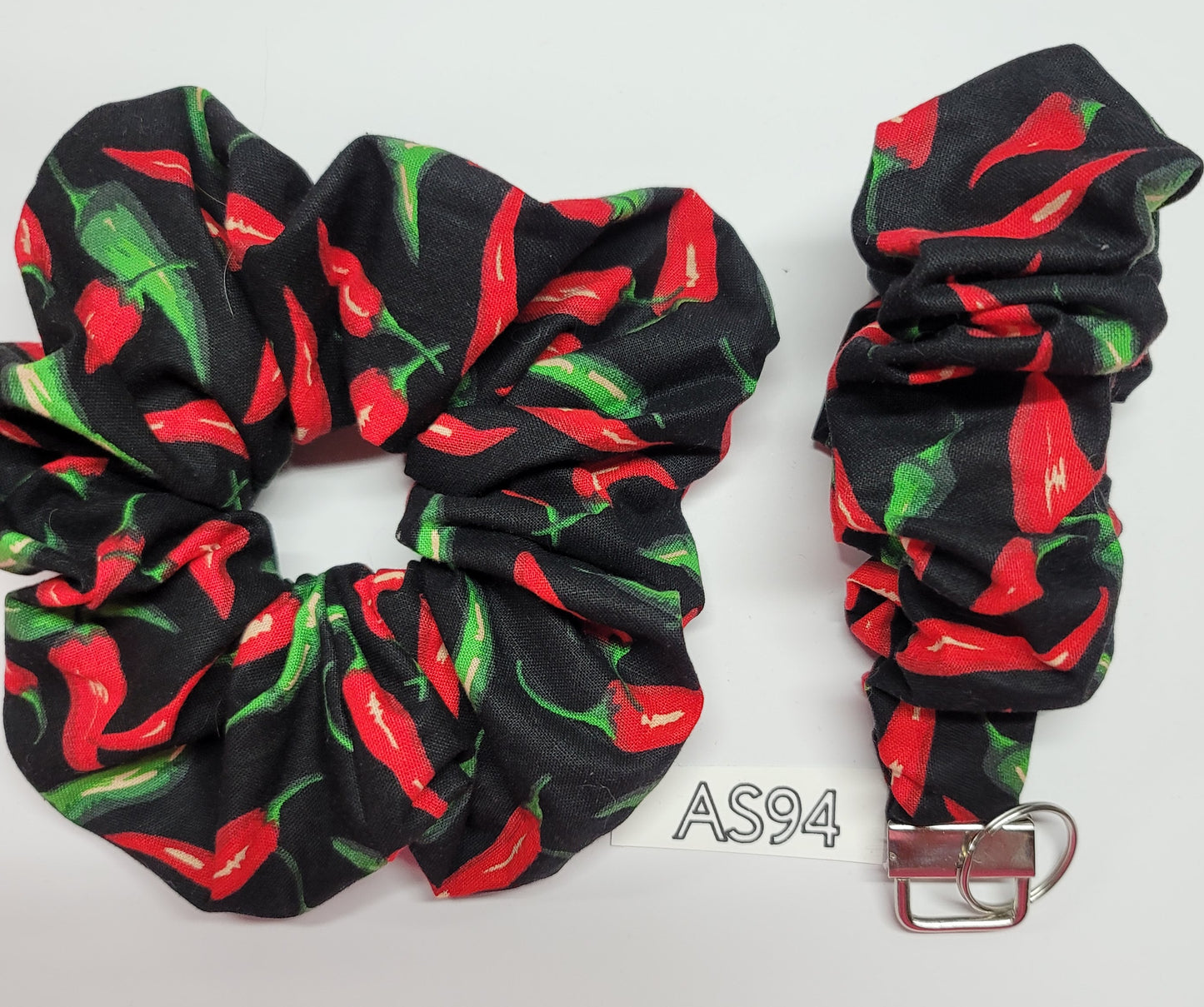 SETS OF SCRUNCHIE AND FOB