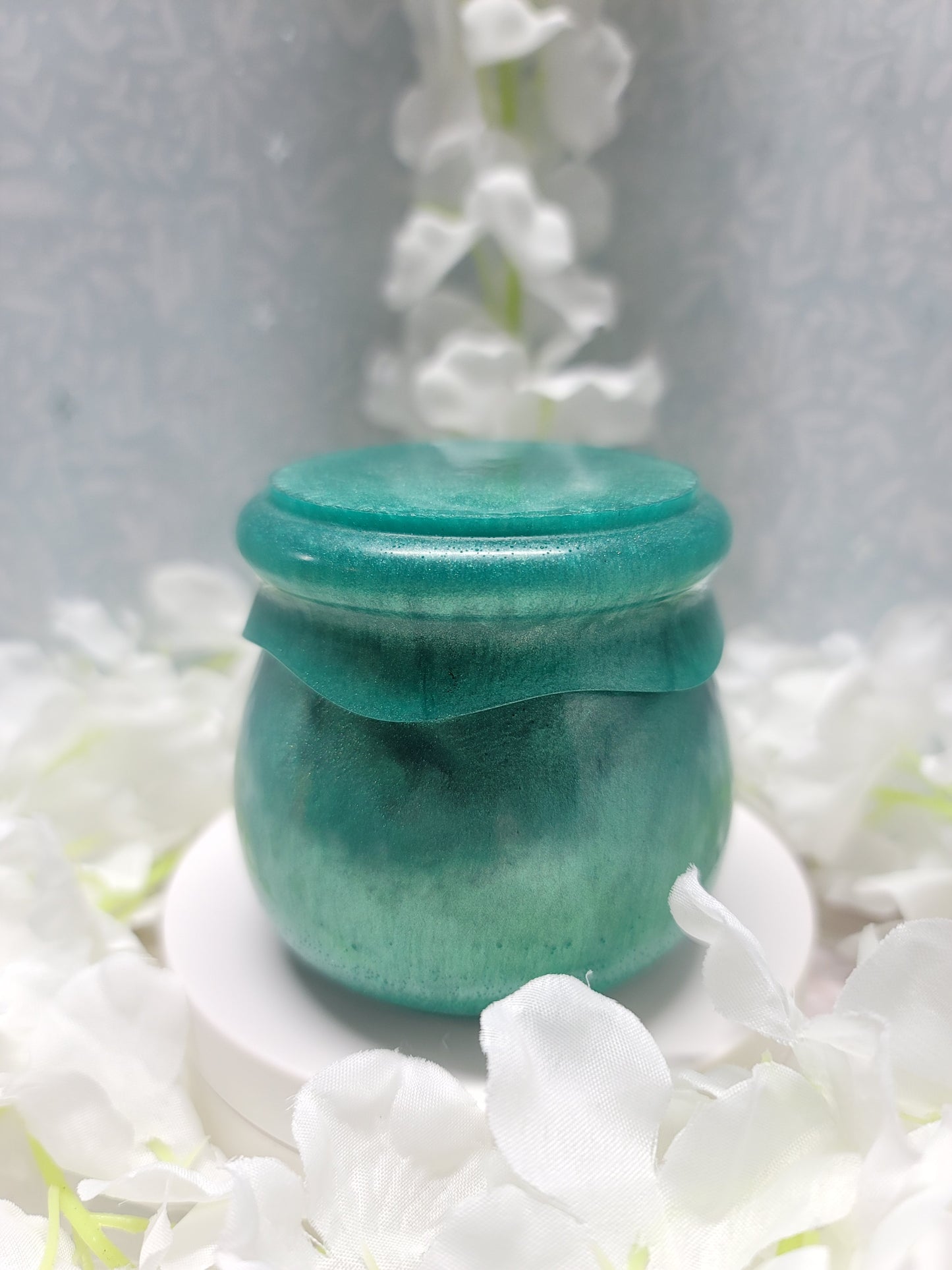 Resin twist top Jar Discount will apply in Cart when You buy 2 for $20