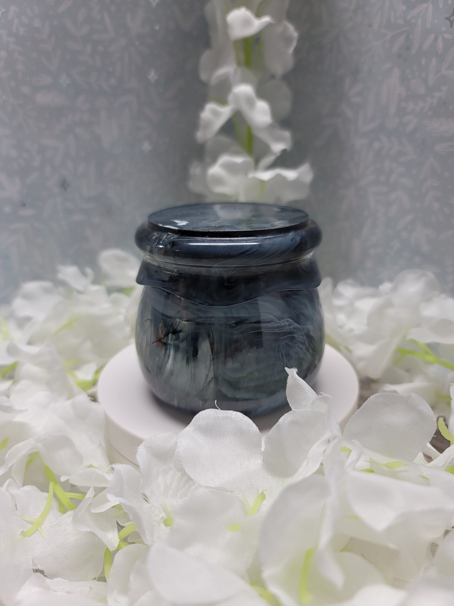 Resin twist top Jar Discount will apply in Cart when You buy 2 for $20