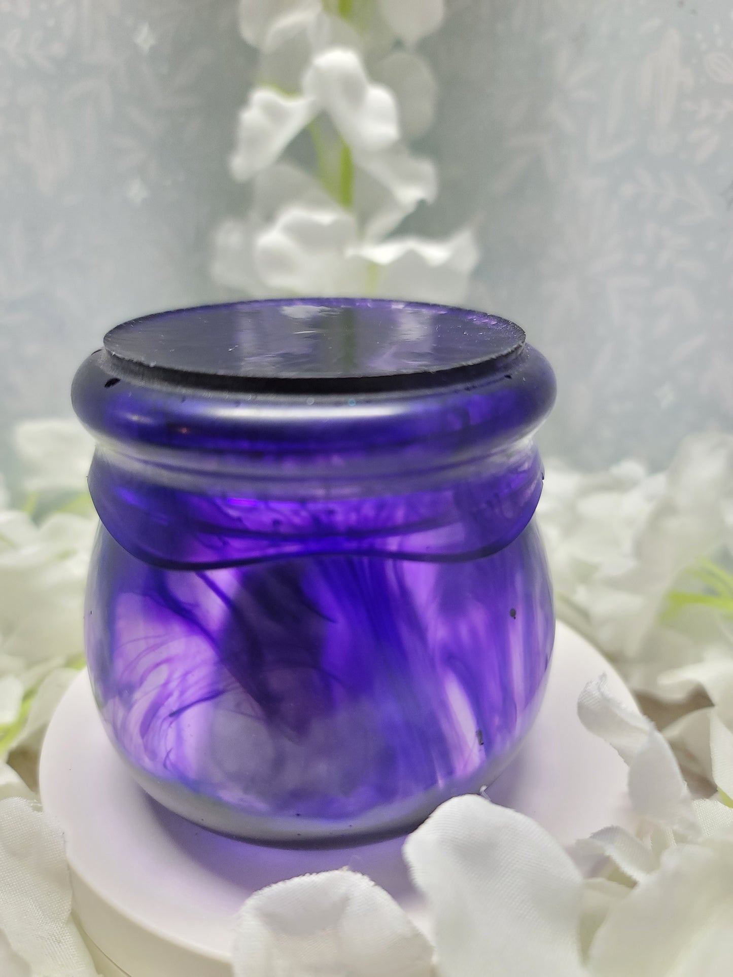 Resin twist top Jar Discount will apply in Cart when You buy 2 for $20